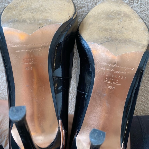 Ted baker patent pumps size 40.5. - Picture 4 of 4